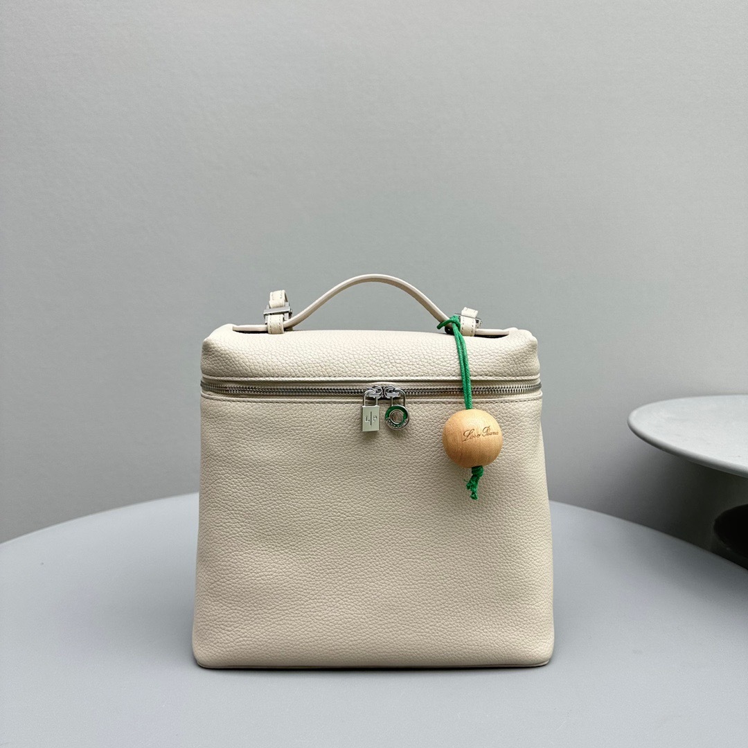 0BD114C4-5586-4FF7-AC49-E23067B95CE2