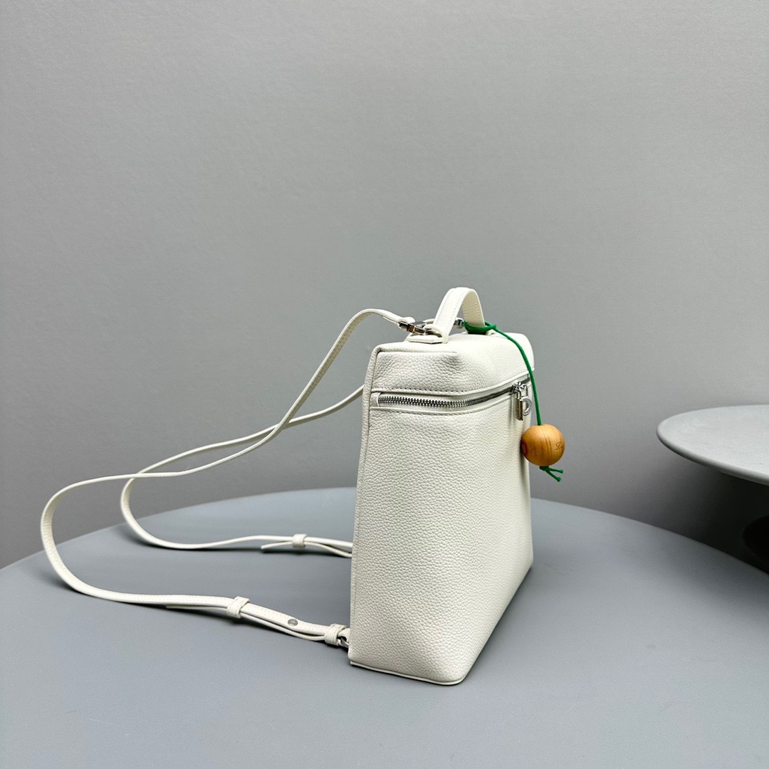 87319B41-728A-4CAC-8462-884E37356AA3