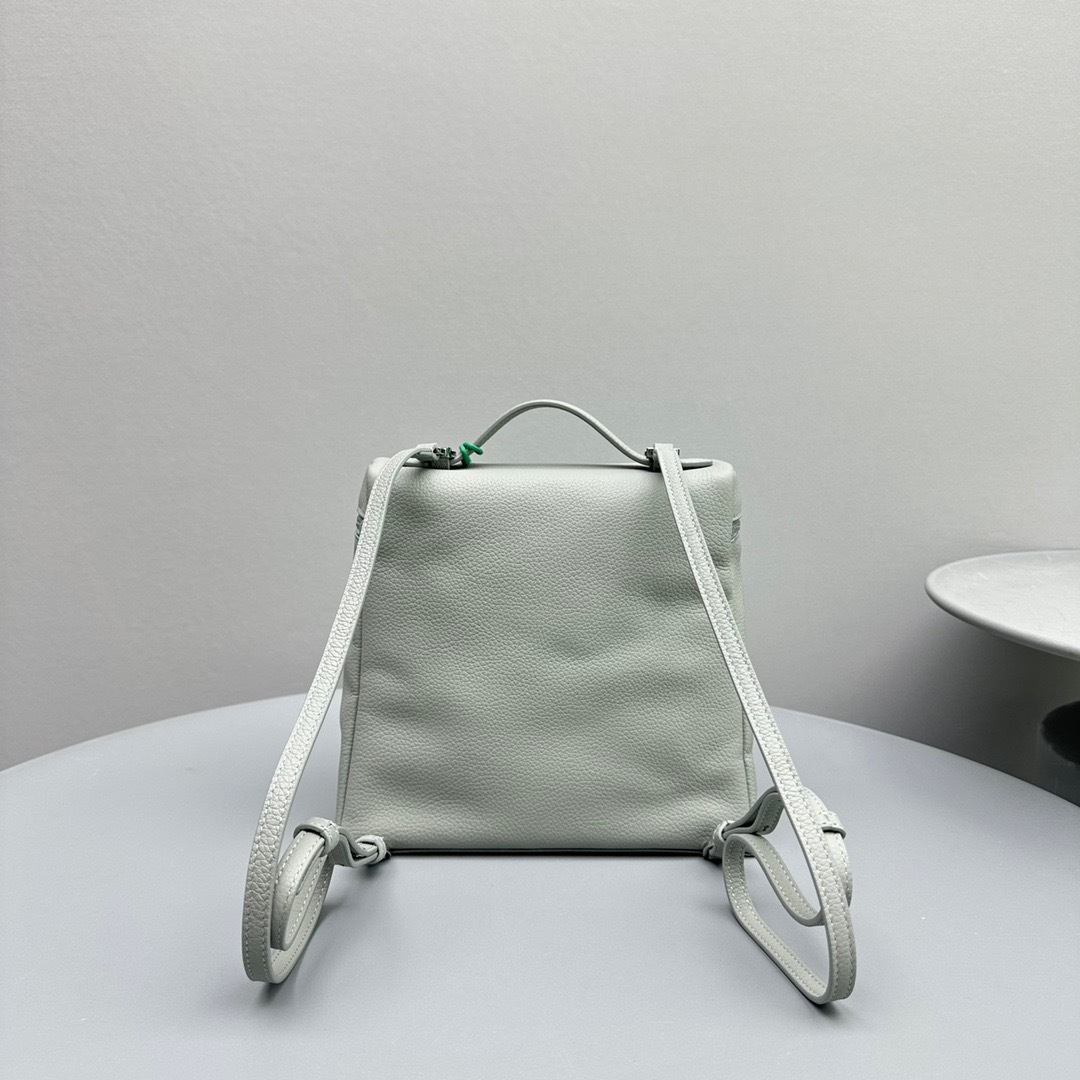 2C16DEDE-F188-4163-A282-35DD3090EA8A