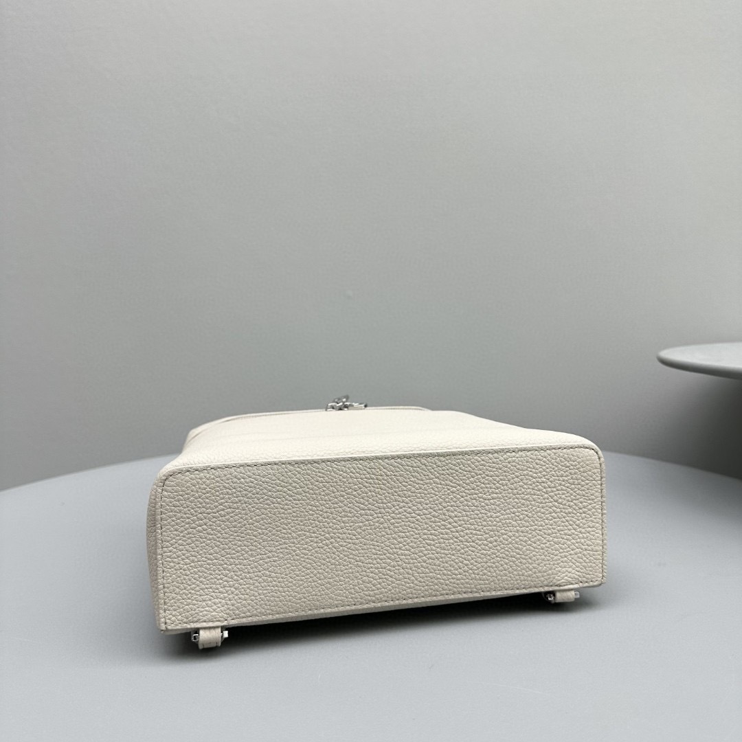 BDEDE168-7B45-4DBC-8D96-26DC244AF5D6