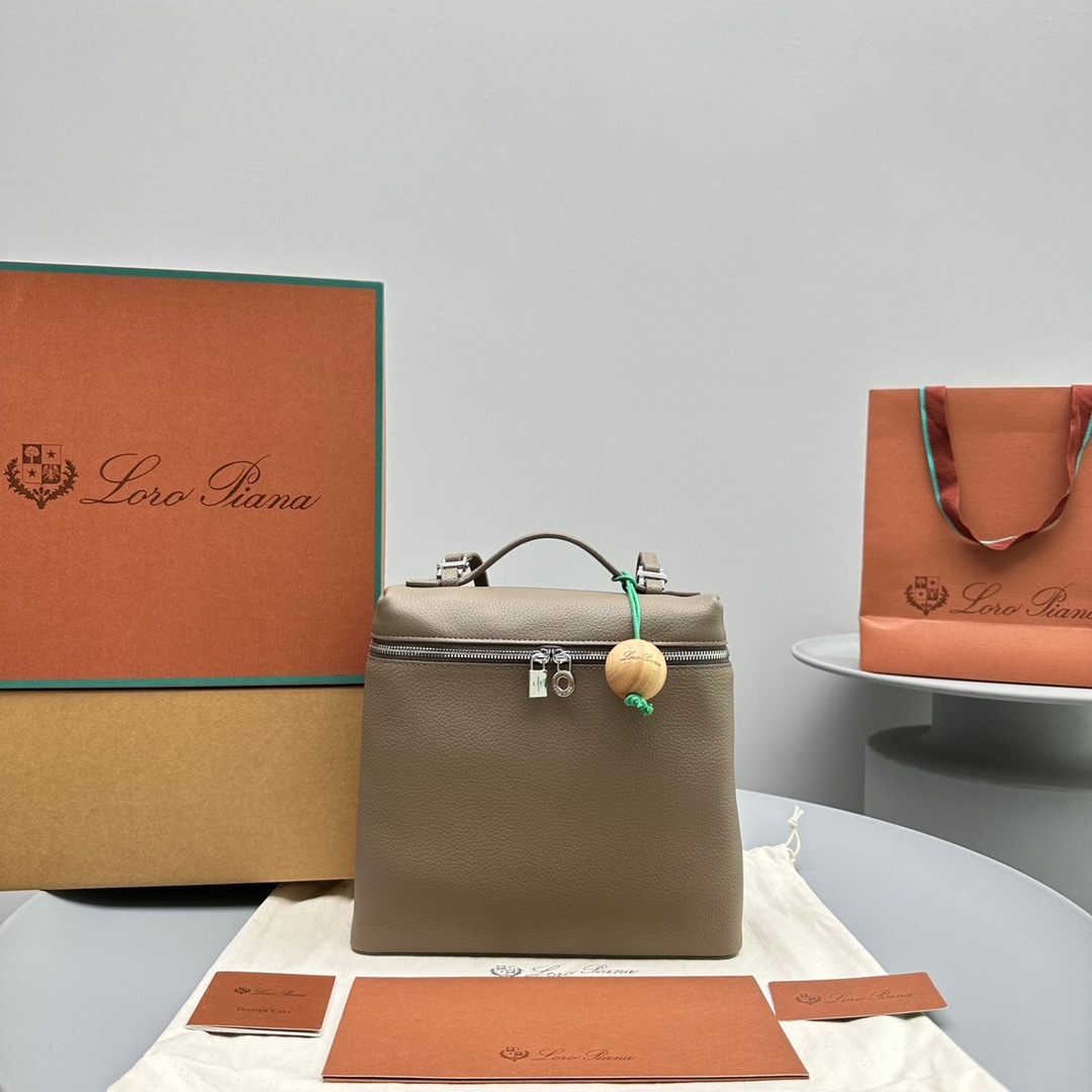 981A6572-2A1A-4B7C-B221-E26AB35A570B