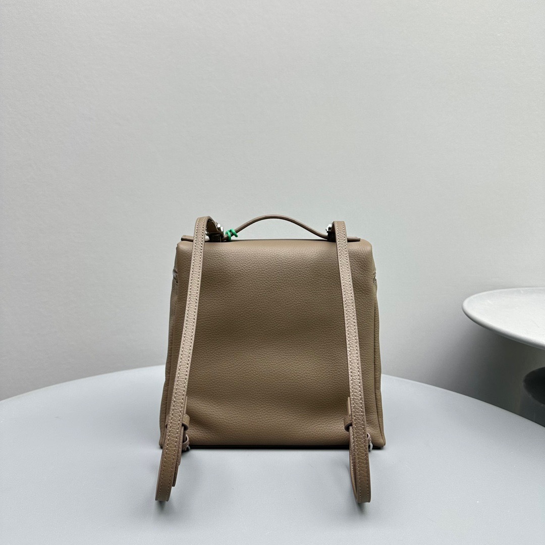 04A51121-6692-41E4-99D1-3A9777AE070D