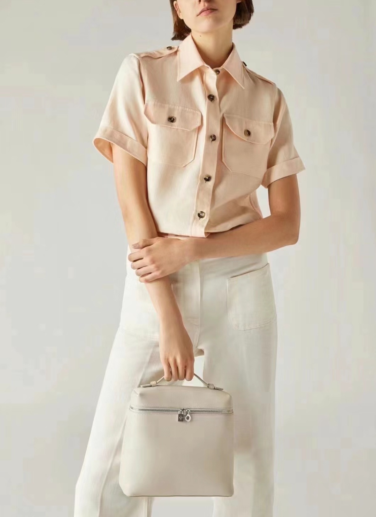 B1887DCC-4D9B-46CF-A401-457158ECCD3D