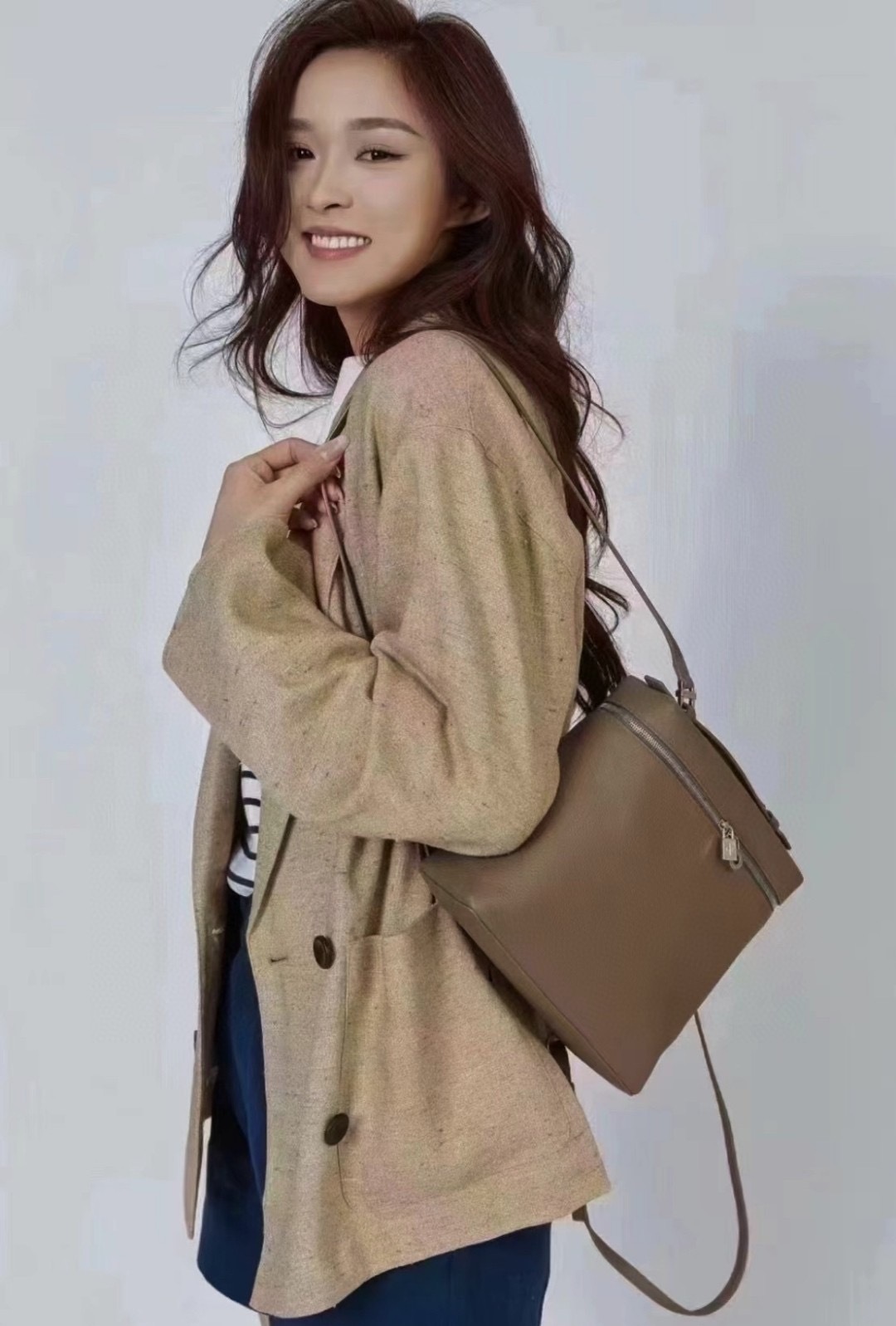 1C1D15BC-270C-4F87-A472-9505C50415BD