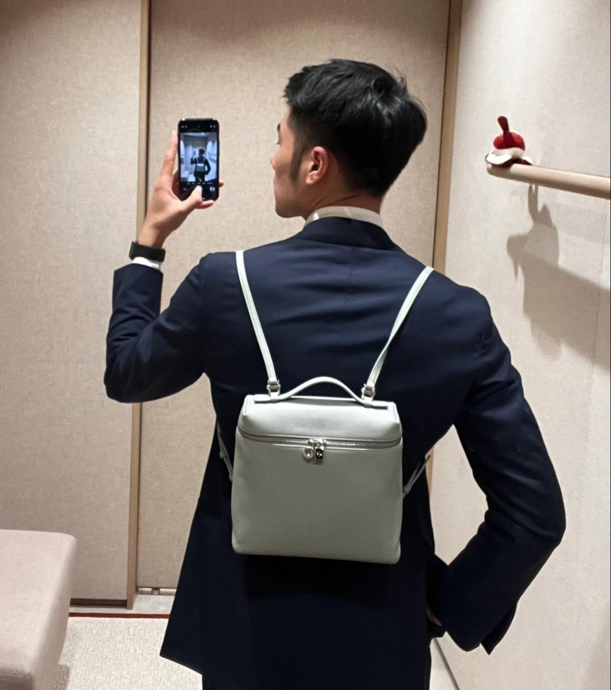 F9036276-65C3-4D45-A0F1-0C435EA23AF5