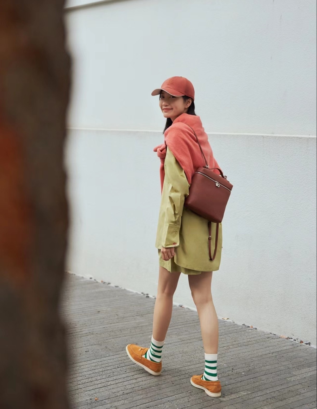 61E719DE-D498-413B-BDDF-42532D0F57FF