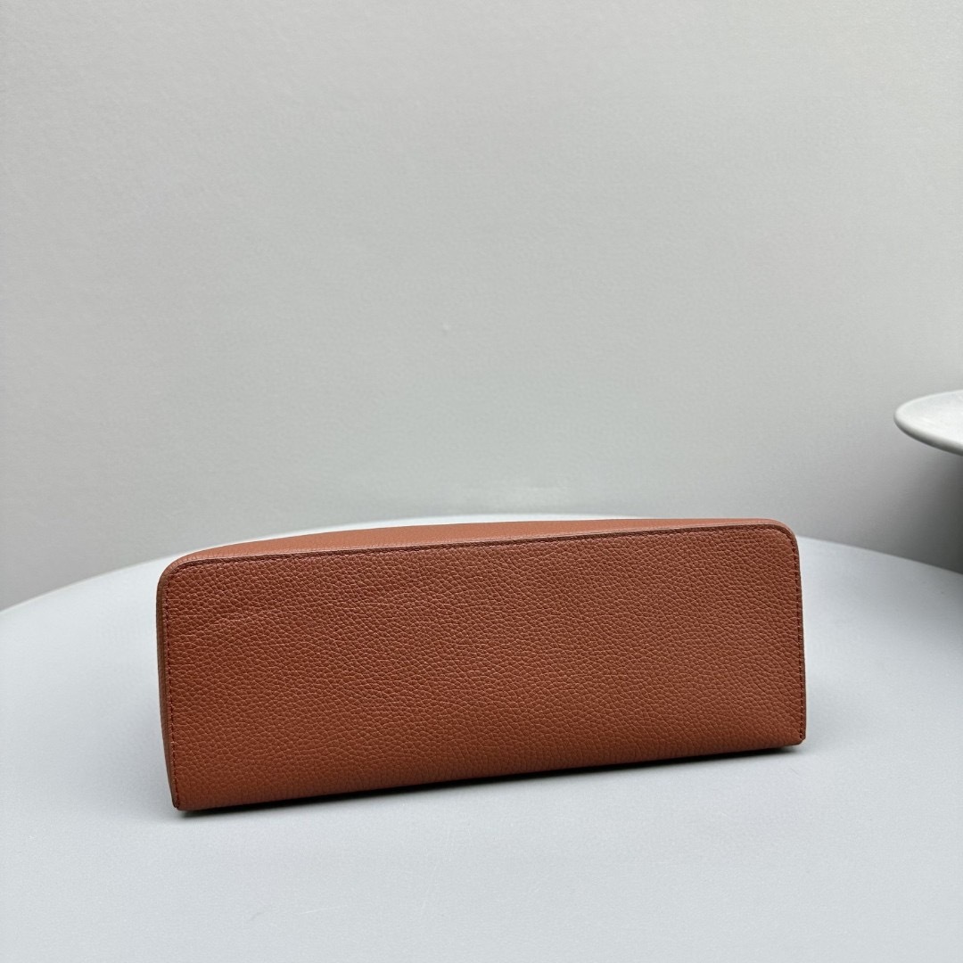 11199B11-8786-4DAE-A4BA-5FF4F85B1480