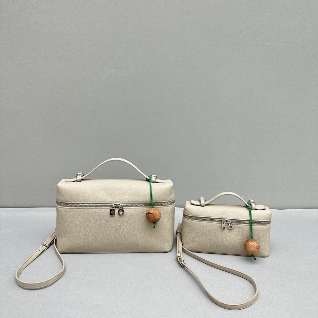 F77910B9-FC77-4550-AF91-435CA6DF921F