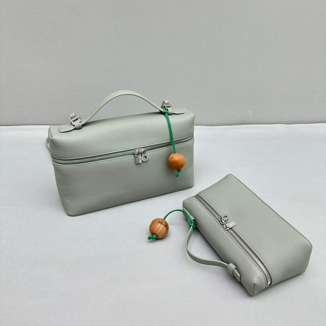 38FE2771-20E5-4925-8AF2-4506EC83AB65