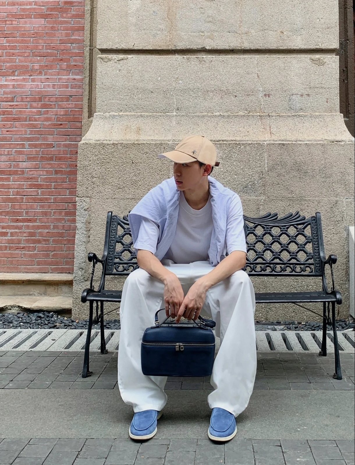 79B9D452-0439-4742-A3C3-7632994A022C