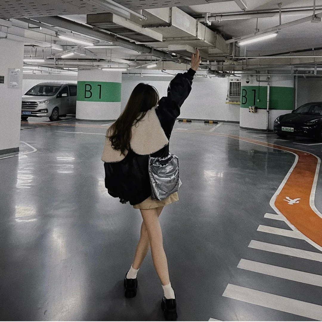 DDFE226B-D39B-494B-98CA-B73F3764FF53