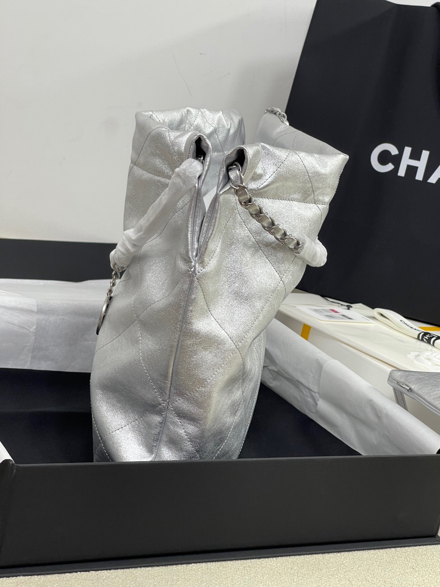 A56B10BB-C159-476E-8491-C2DD3B5FC602