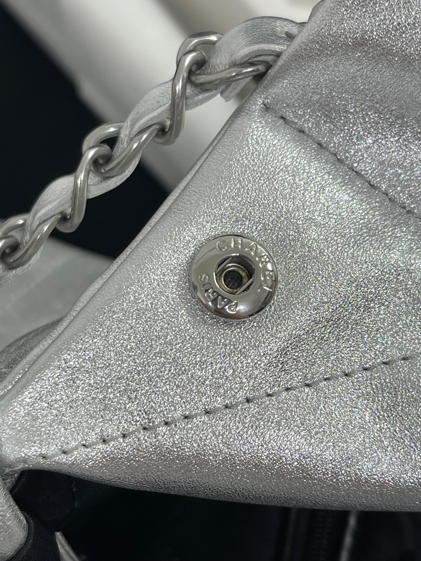 6DFE36DE-C500-4BFF-99DA-7D0C1806FFE1