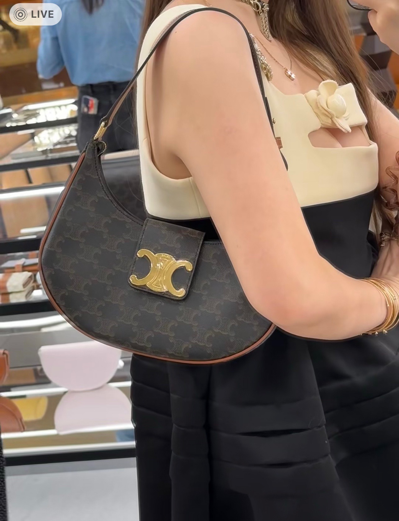 E3E11FC9-3F2D-4C47-81F4-4176EEFA0DFB