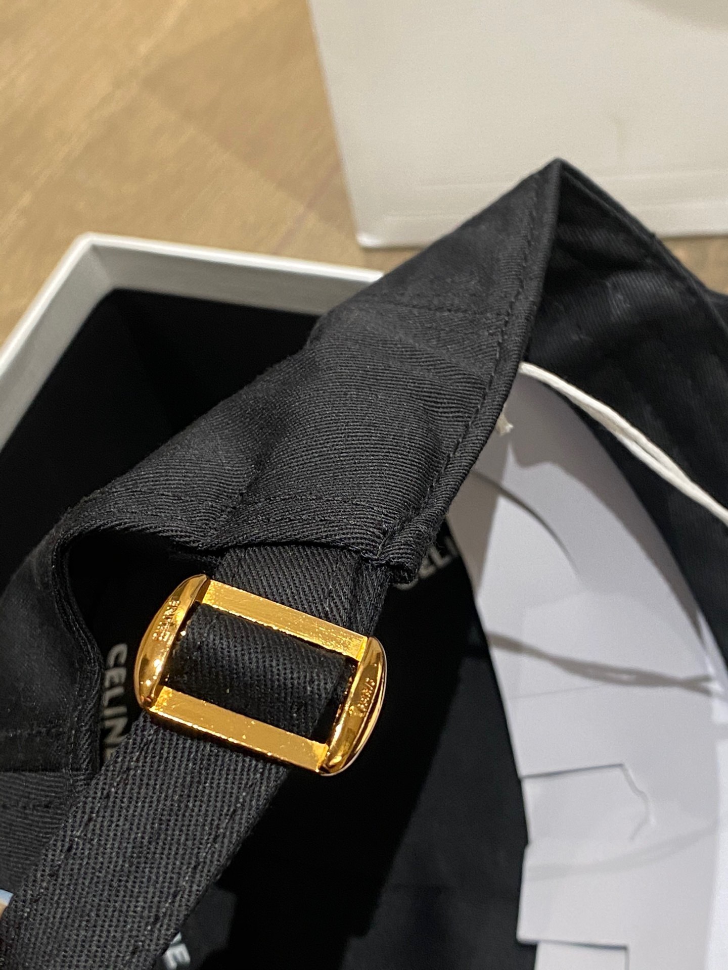 60EA0060-CA28-4F3B-B918-129B37D62CFD