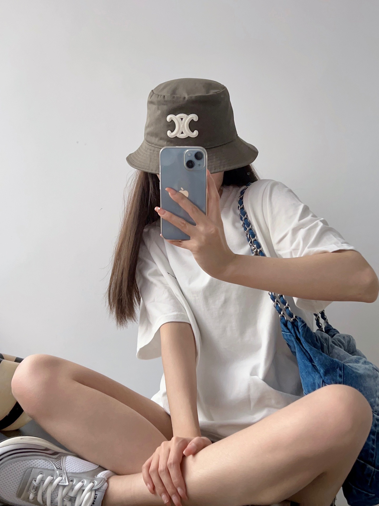 2A506079-C424-40F2-A99B-88D4A0A649B6