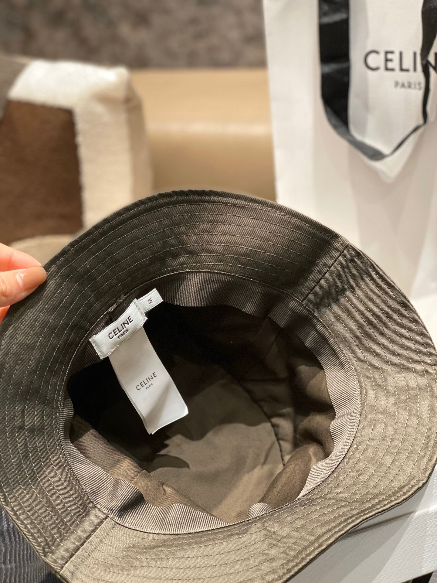 8B71482A-ED95-4E19-A35C-CB28BA3C34D1