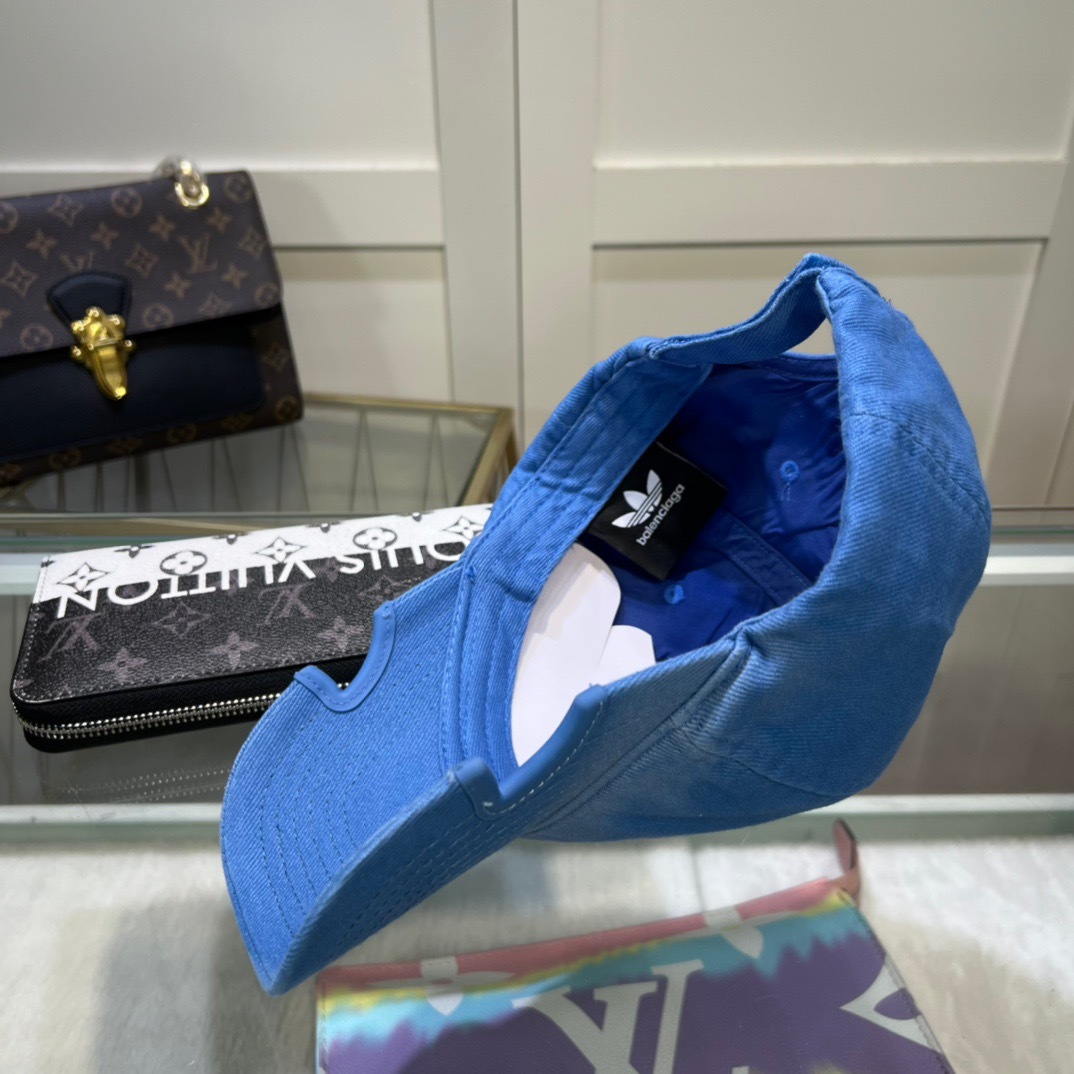 D8697585-2D93-4E0C-9540-22E220F10E4E