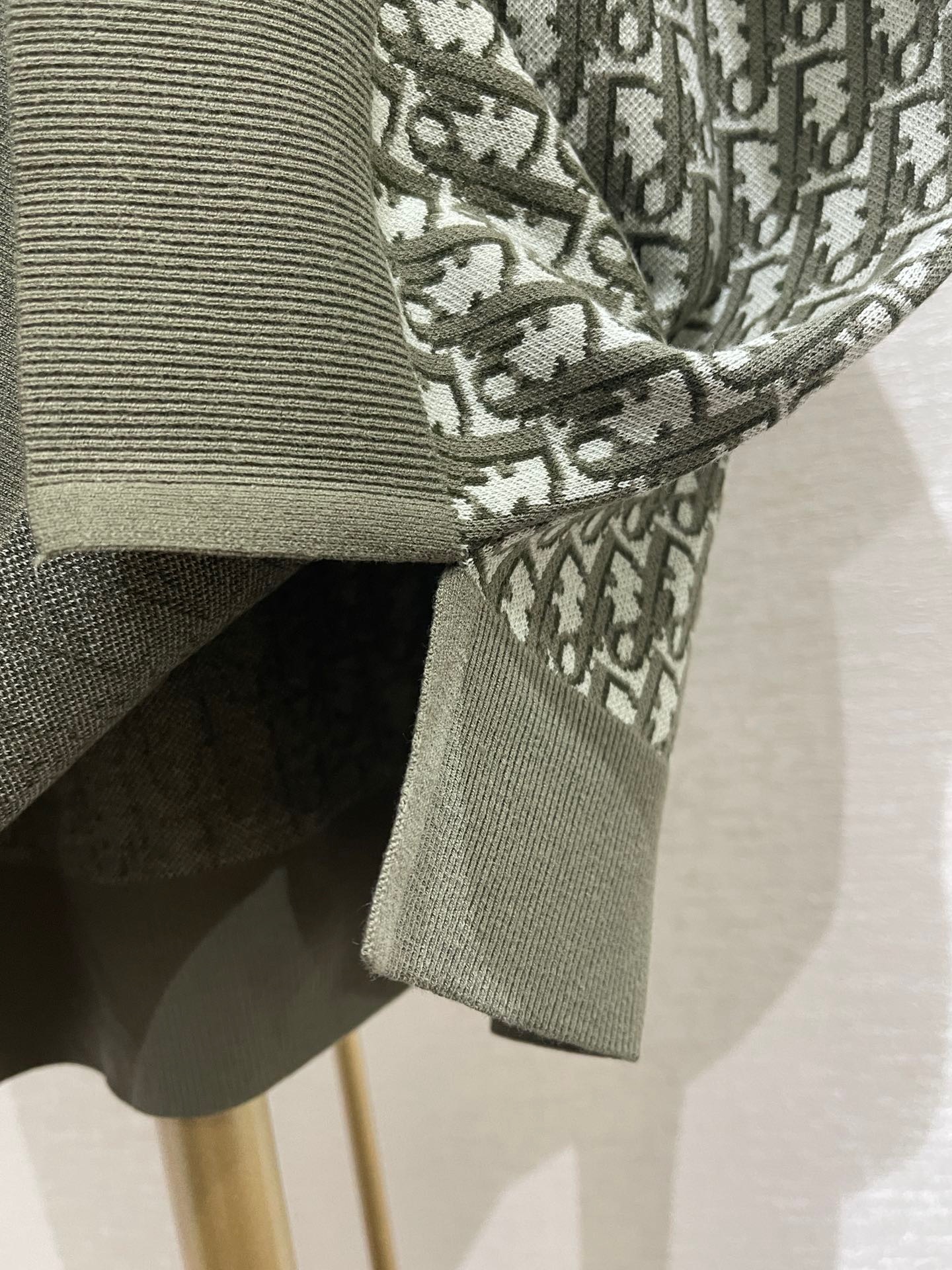 C25BACA9-A27F-43FA-B61C-977389CBFB88