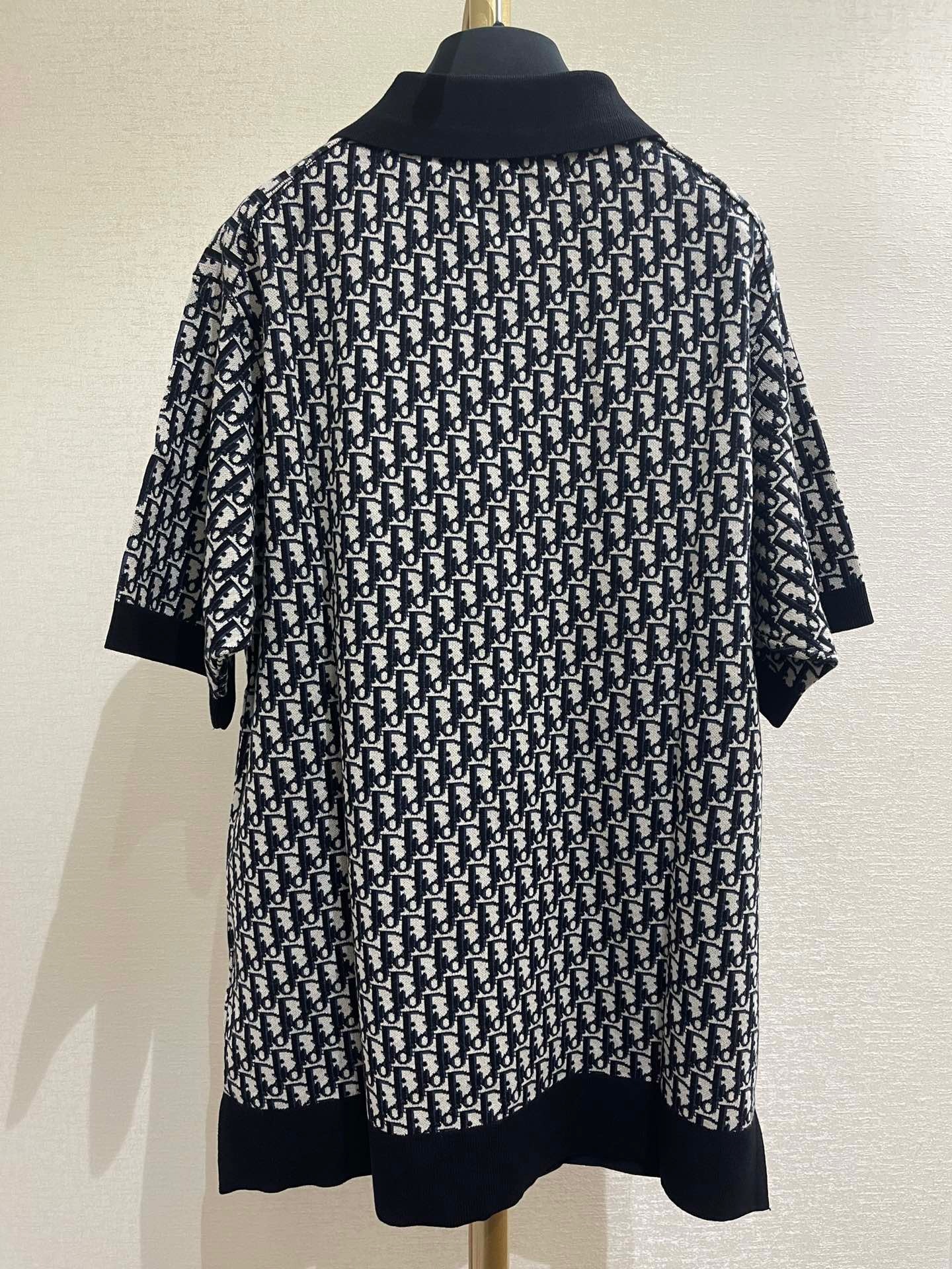 C44843DD-695D-4991-BF6F-B501A7008AA1