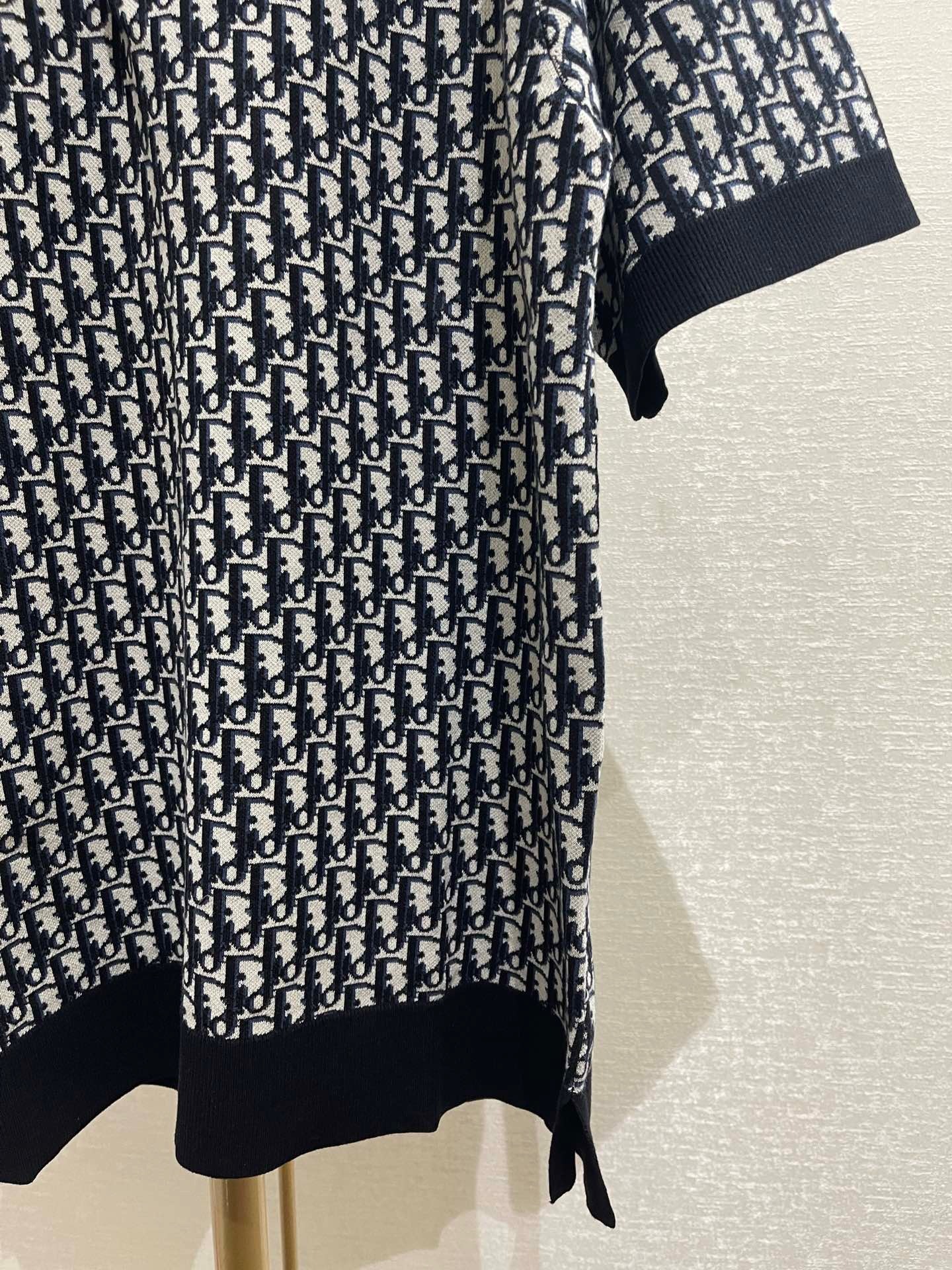 184433CB-834C-497B-90EE-34A13FB270C6