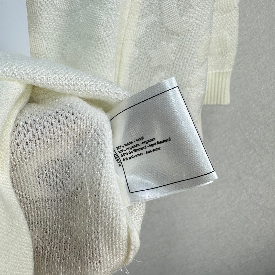 0A6DD7B5-5785-44EA-B9D9-DE747DE44581