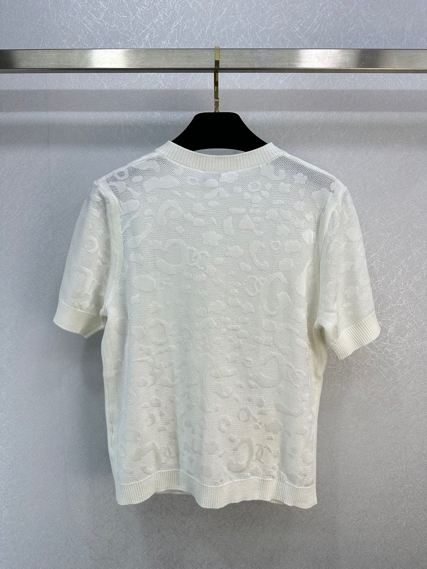 351FC333-F5F3-462A-A069-2D695565E926