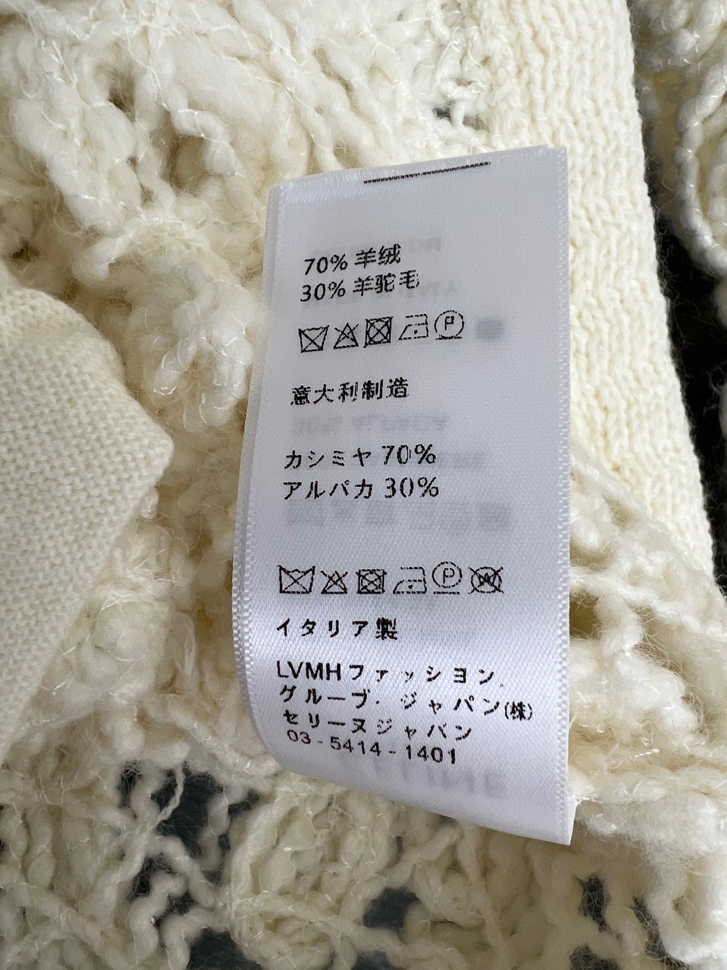 CDC7BCA8-D3DF-4986-9603-AD3C1F8BE9AC