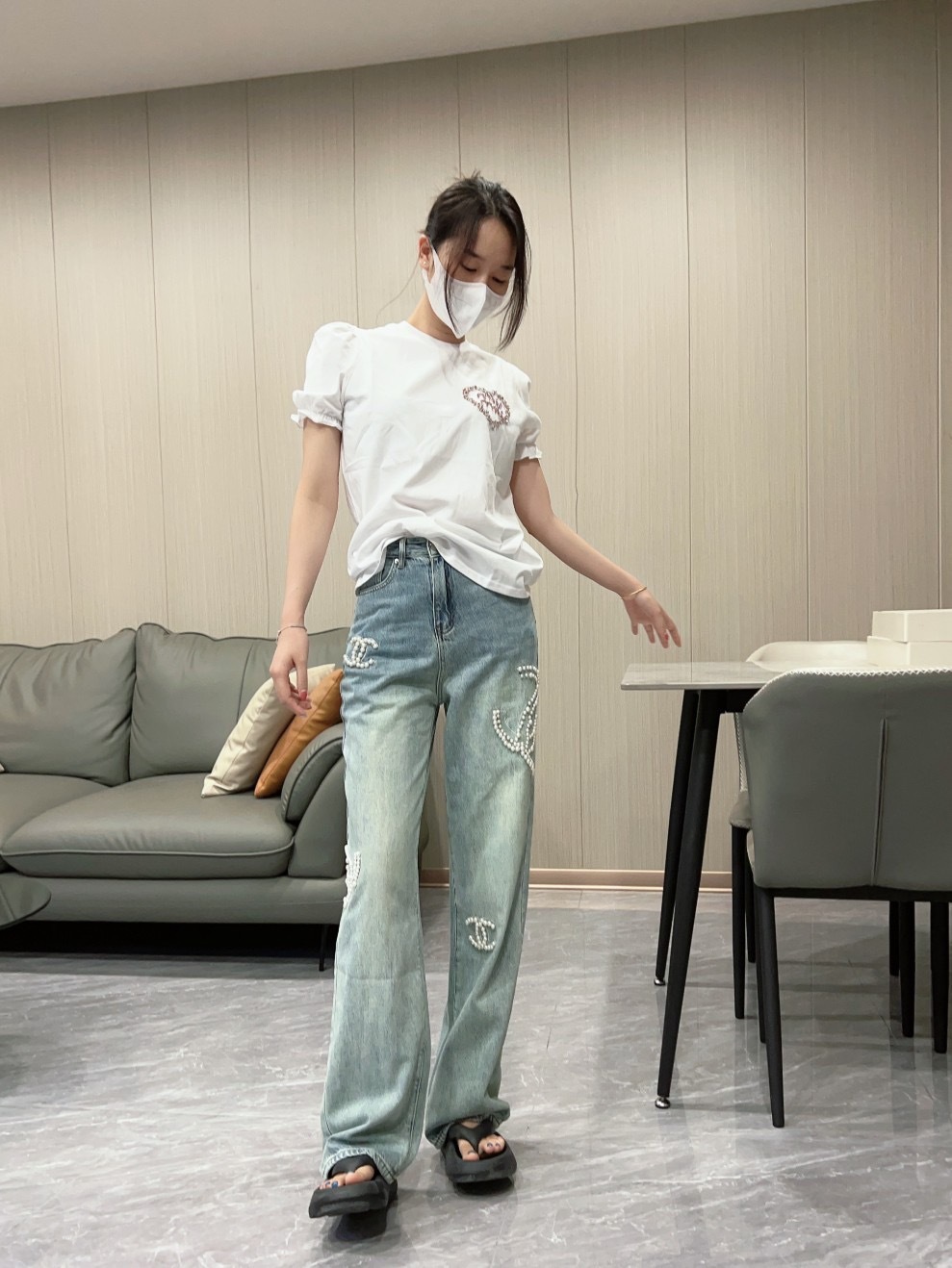 FA044837-A4F7-4F6F-A7A0-2FB8D8EF93AD