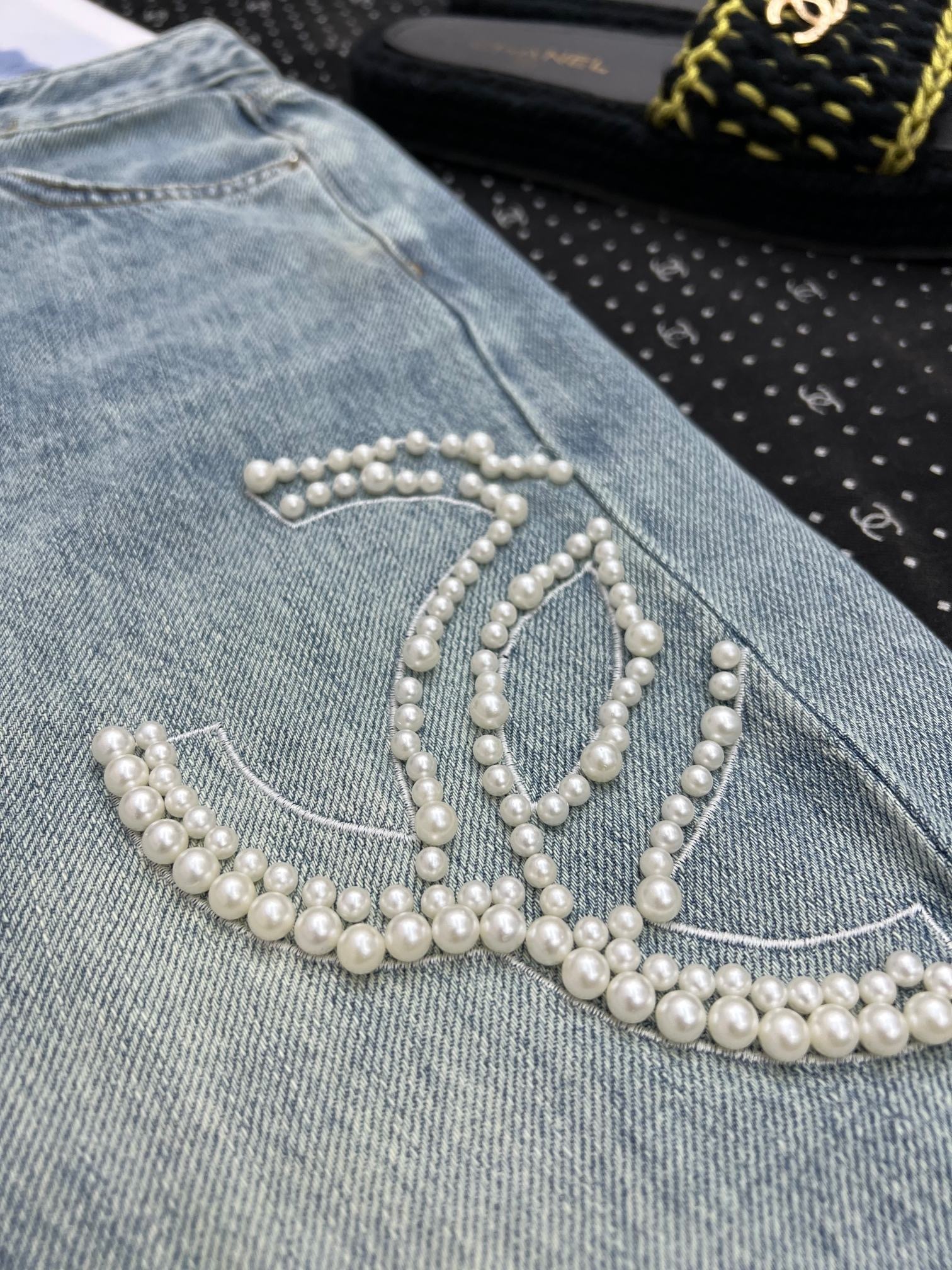 85ADC195-86B1-4B0C-97B7-21A8C70AFB78