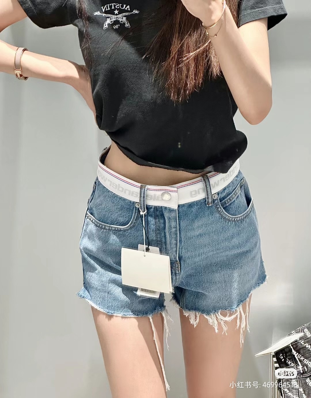 1812810E-0C80-47B3-95F1-4278F44AF37F