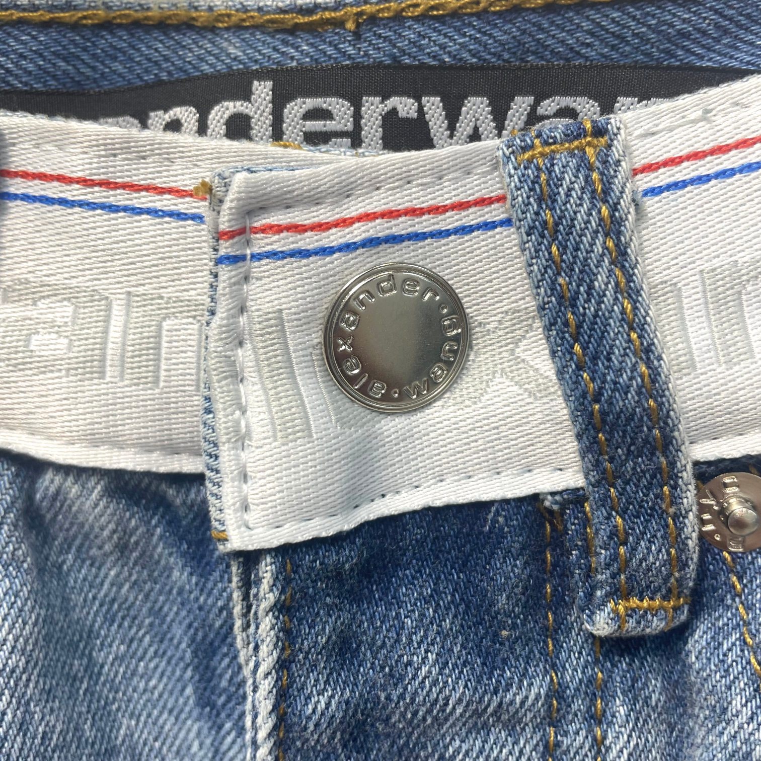 07B5B720-4DC9-4082-BC66-E6AD39DCF8FB