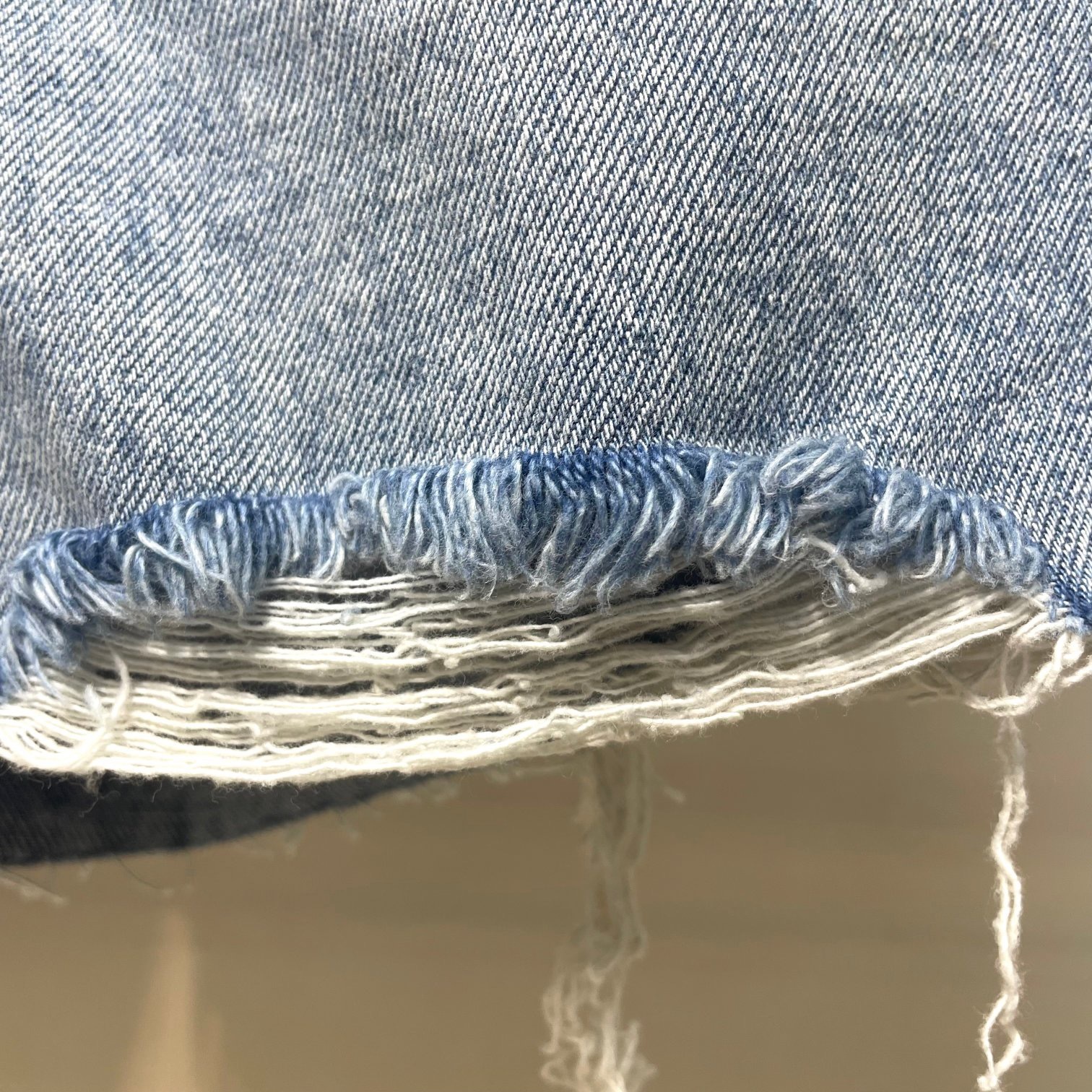 3518EEA3-1556-4EA5-874A-3E1AA05A7A3F