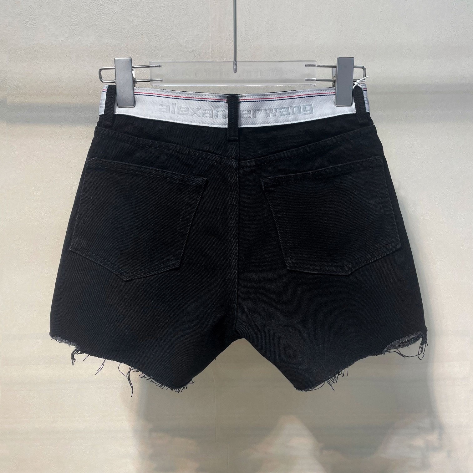 3F408B7D-A494-4272-ACC9-FA66C740CD8C