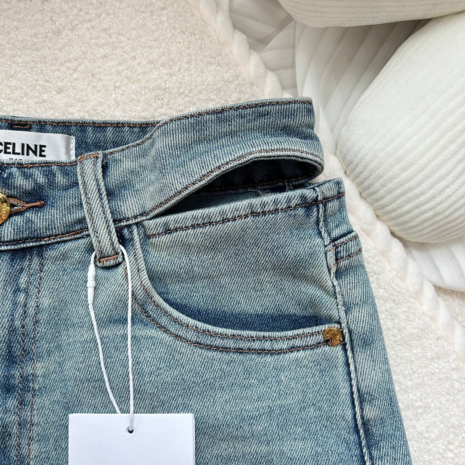 DE6709E5-1462-4626-B386-1F160D13A808