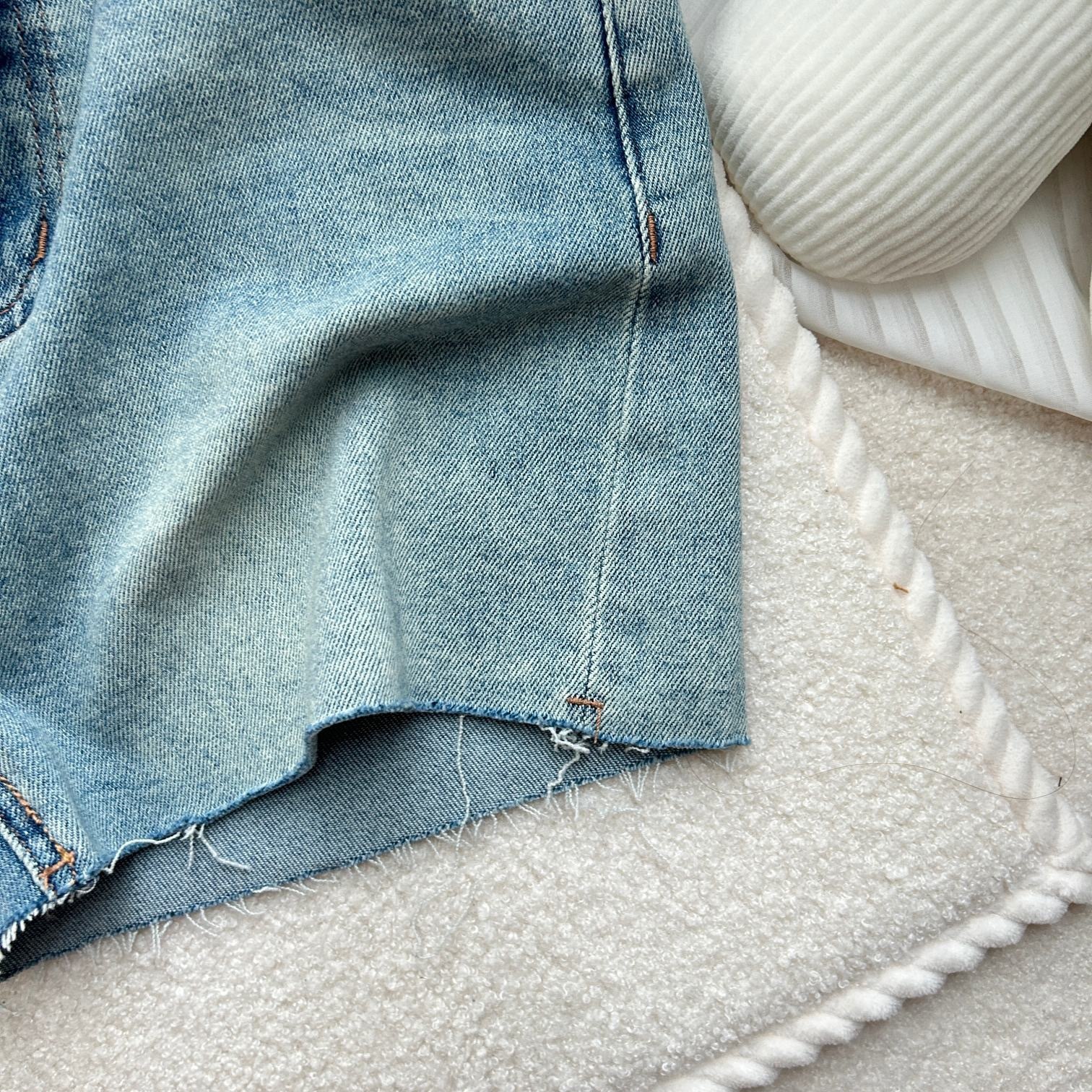 FDED2D14-A12E-45F8-8F5B-4B1EFB40110B