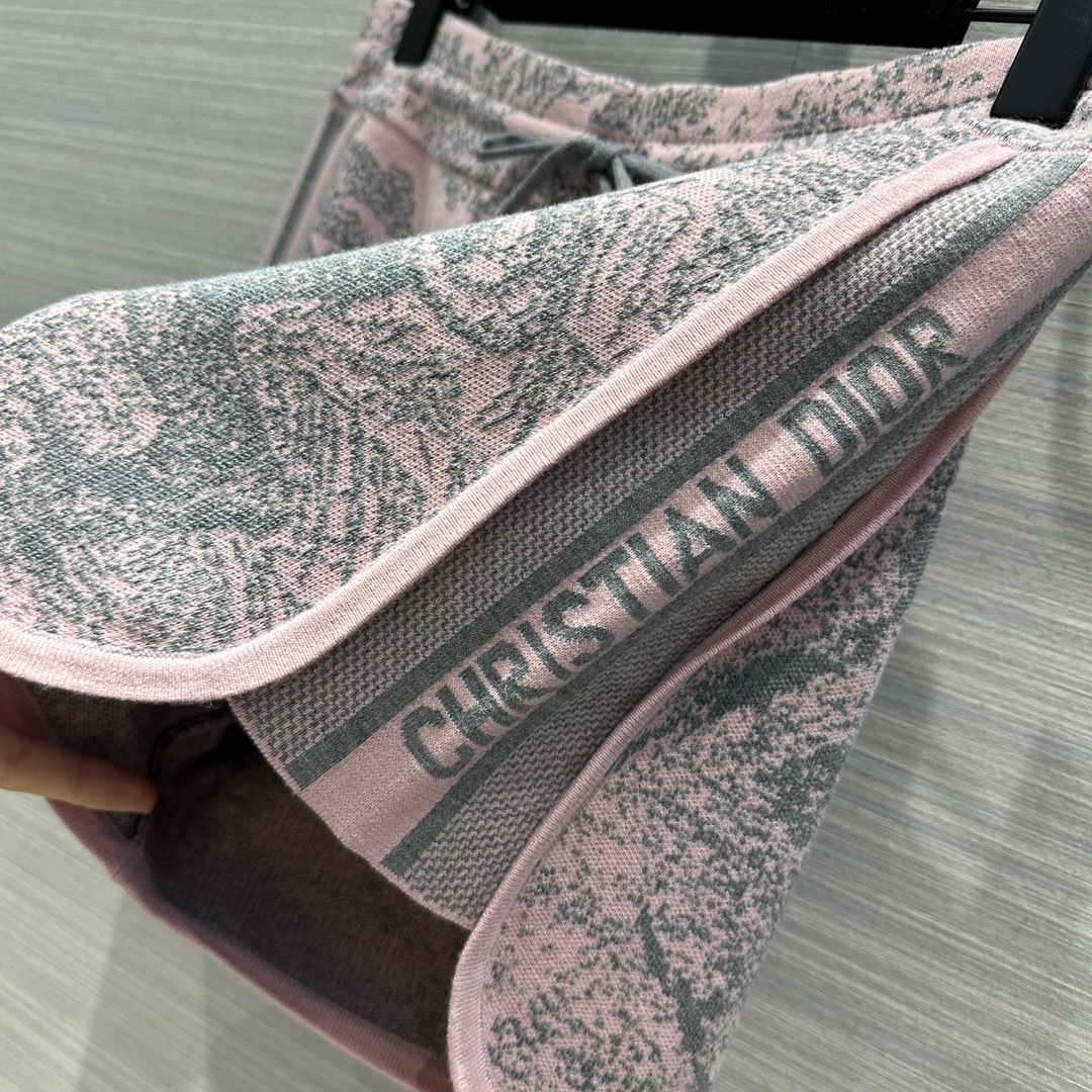 9501C826-B4A3-4032-97AF-DA3487BD9554