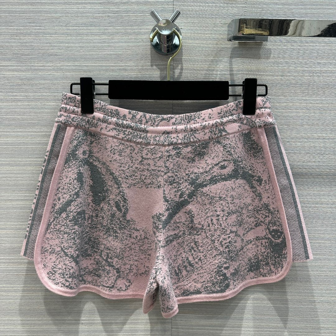 3C6DA2E7-8BCD-400B-9C89-3E8BF6BEC7DA