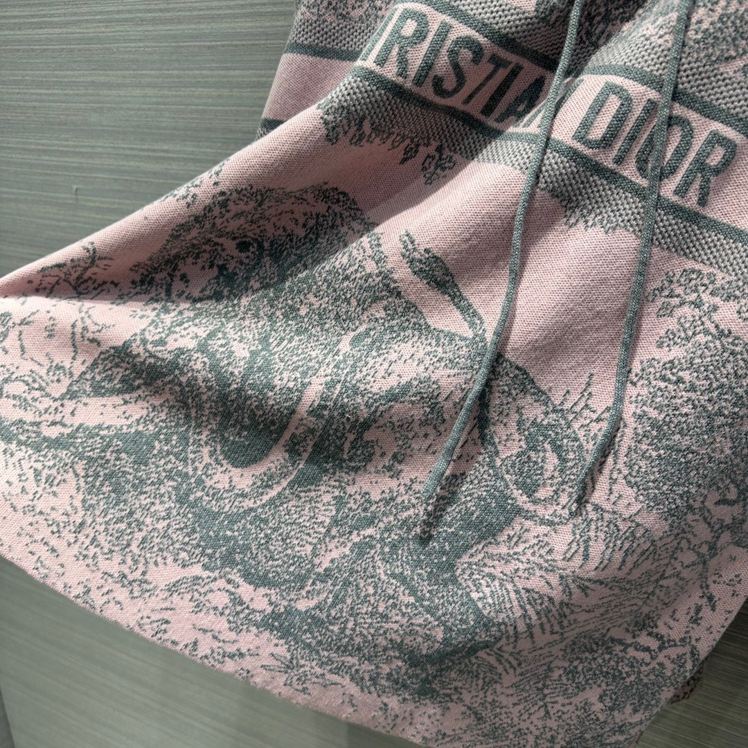 A7162FDB-F34B-410D-B704-85E21BB456C1