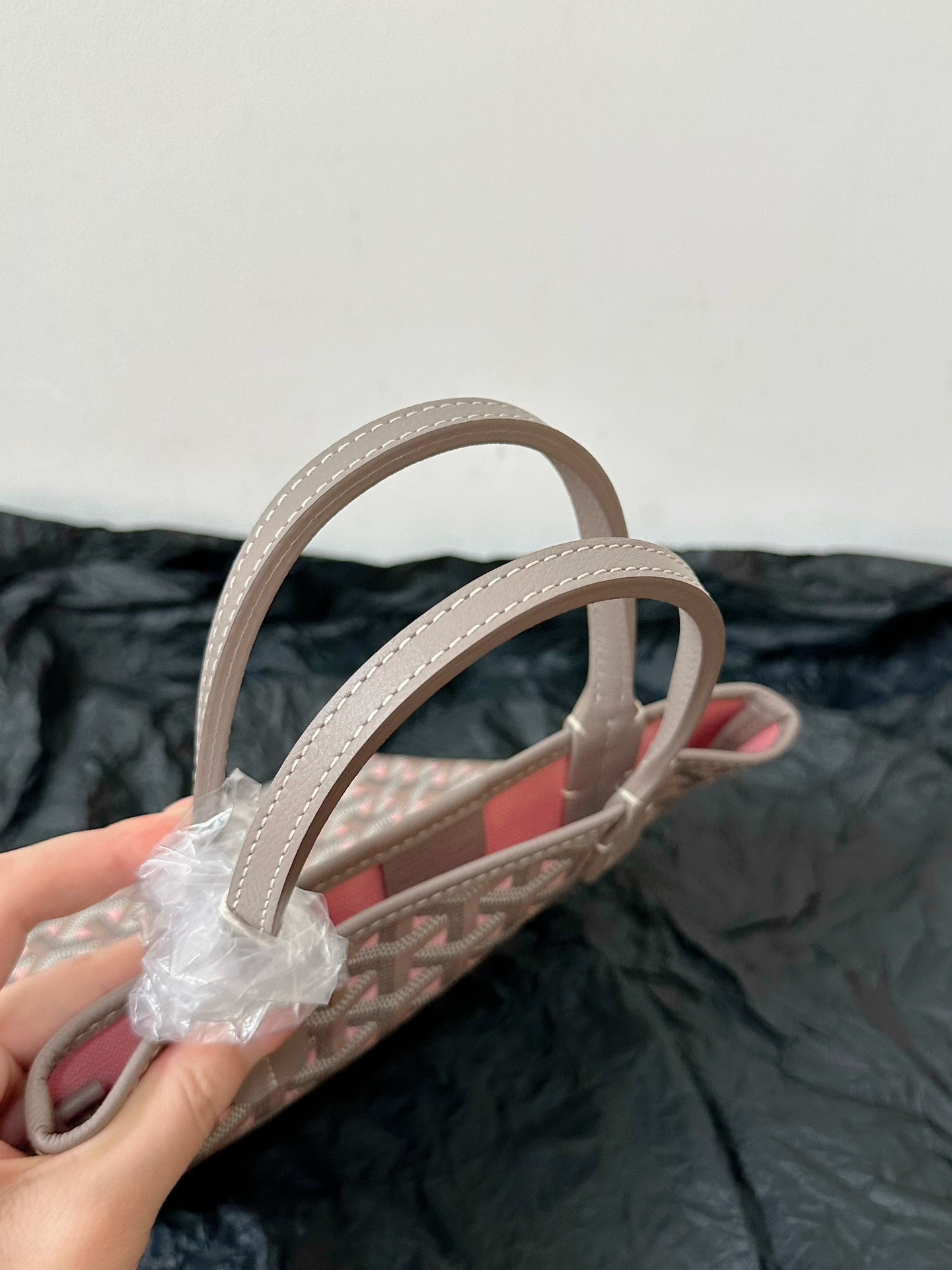 6238B218-AD1F-4F05-A6CE-BE809CEF0998