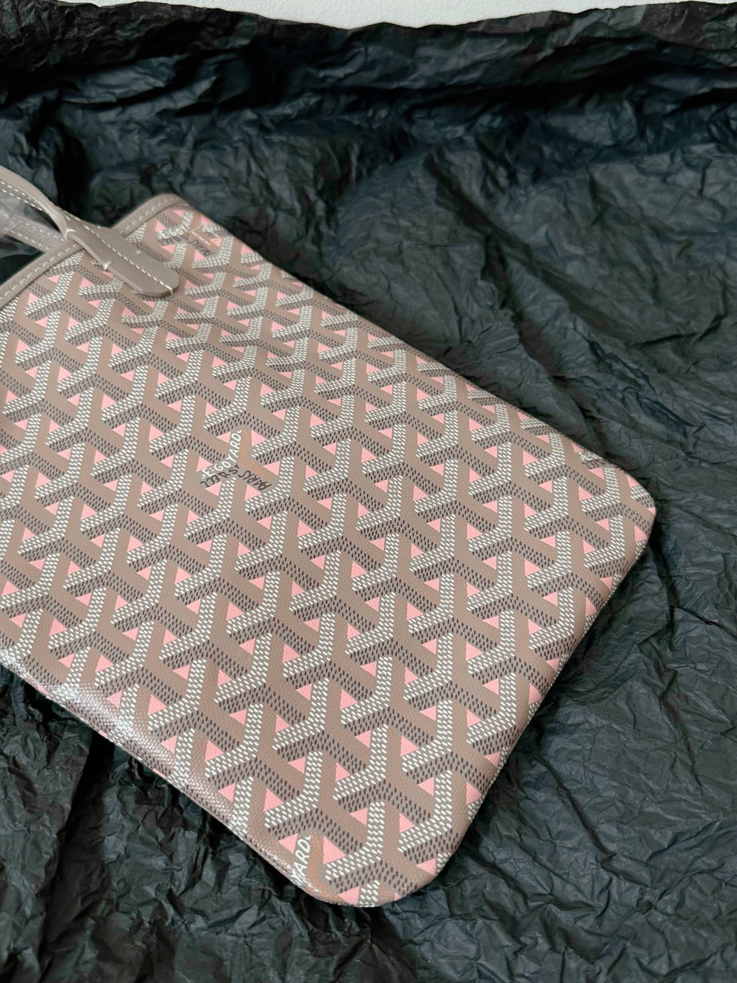 5FBEB649-8AE6-405A-BD77-8997CB47346A