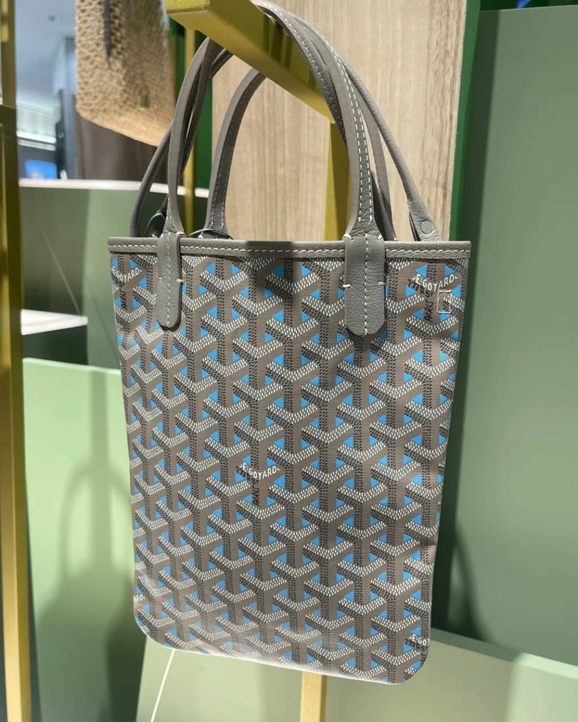 269FBDE0-16B8-42ED-8043-6C14E308B0FA