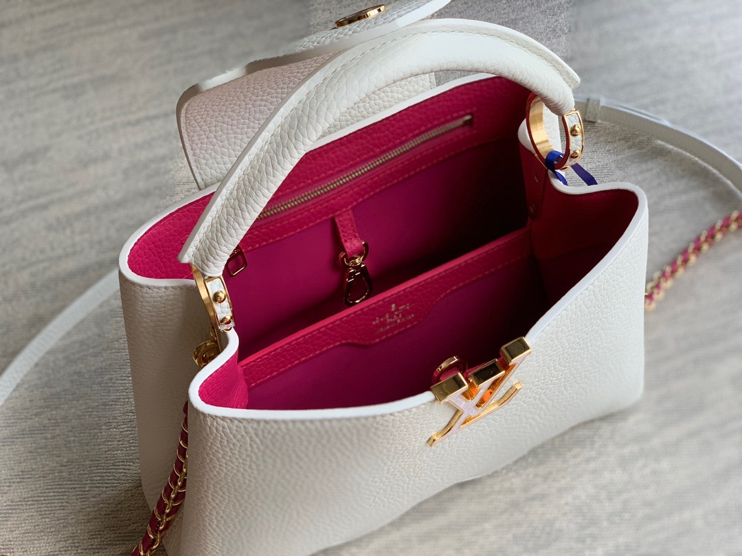 DEA8A585-7268-4F7B-9F2F-CE5633F96ECB