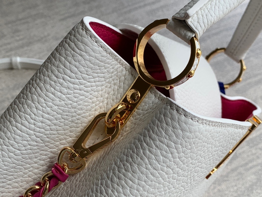 3C2CD6AE-1A0C-406F-96B3-9A183E858A1D