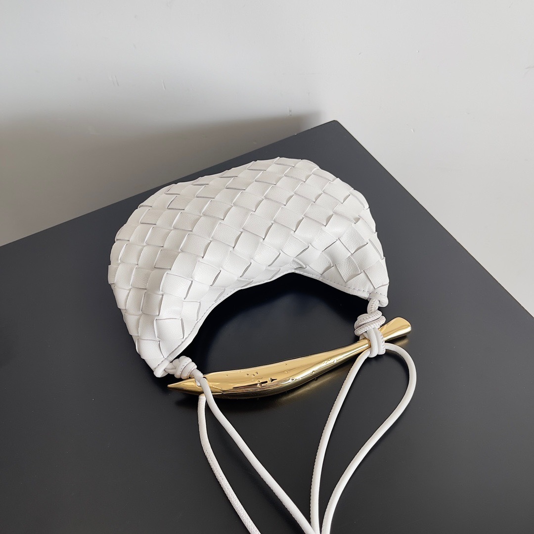 3280C1C4-4E47-420E-BD0B-08005B9B1CBD