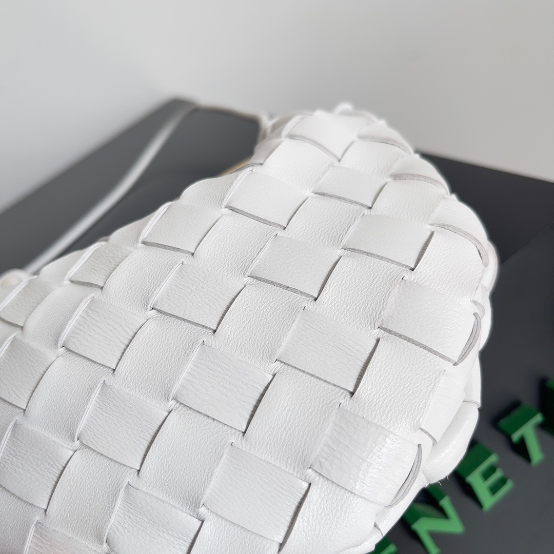 8027D454-406D-4511-BBEB-3F5F6A9F31AF