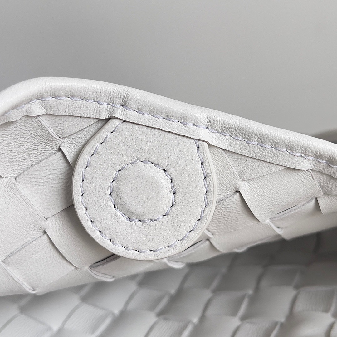 1C0B848F-C2F2-44C5-827E-8C1E2CA84A12