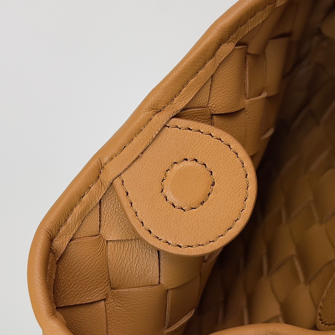 49A4C480-00AA-45C7-B2E8-240EF3B15DEC