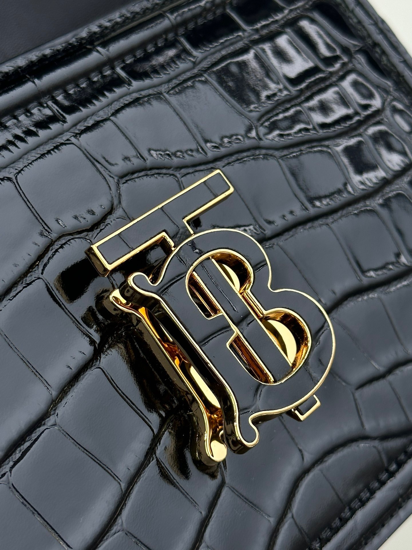 C007561D-718A-40AA-BB58-1A9E33424D3A