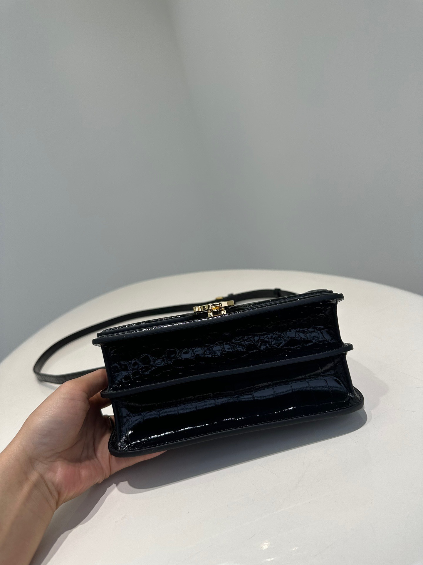 BEC0313F-5C60-4B8E-99E2-5BB5CAD5B57C